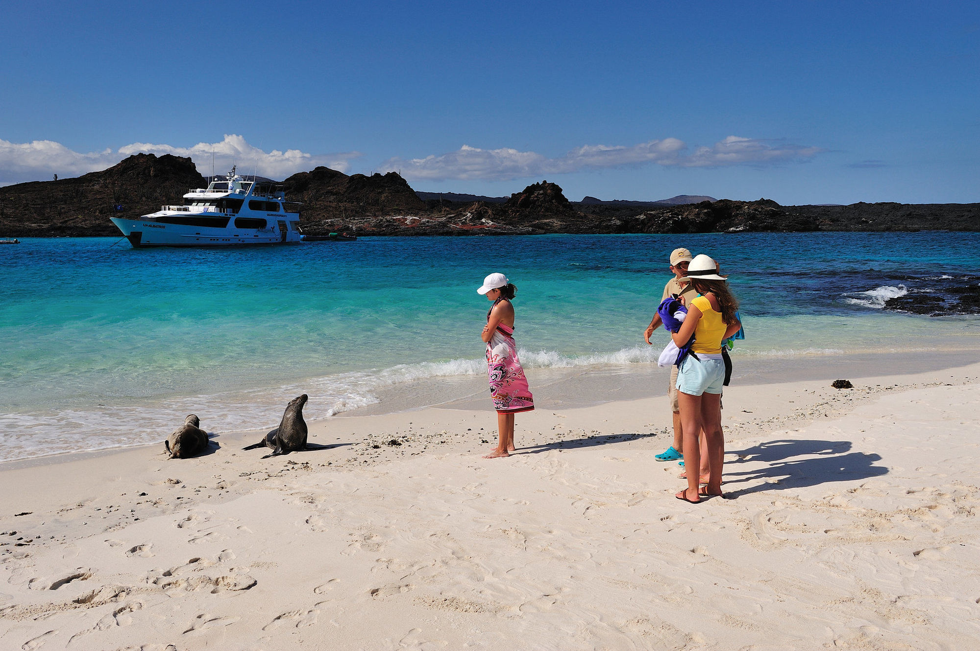 Pikaia Lodge Santa Cruz Island Kültér fotó