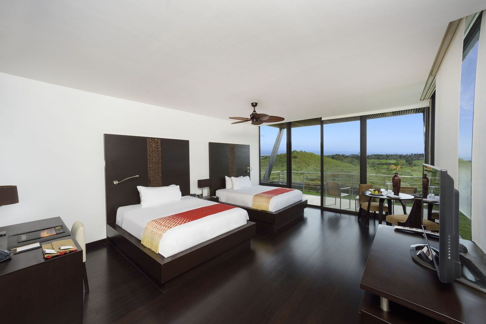 Pikaia Lodge Santa Cruz Island Kültér fotó
